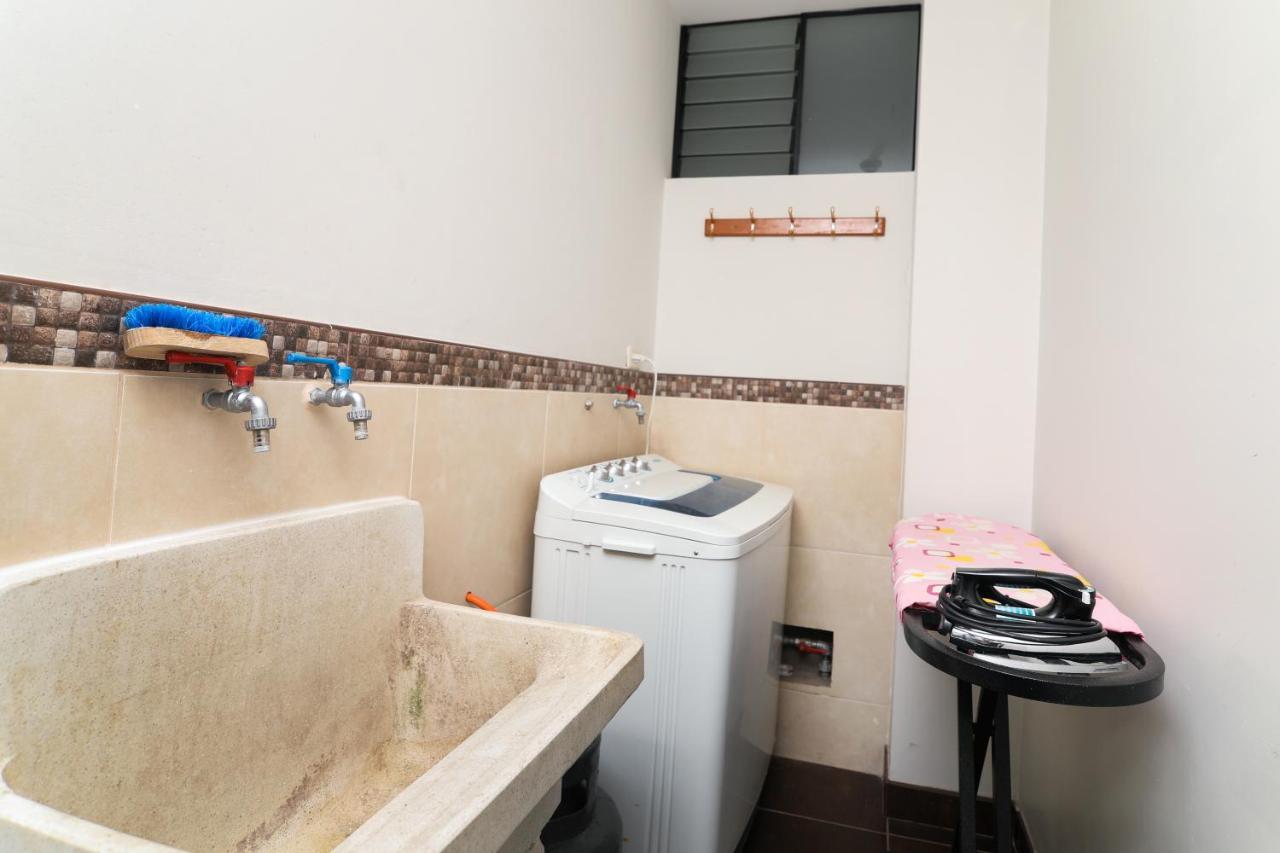 Residencial Emilio Appartement *